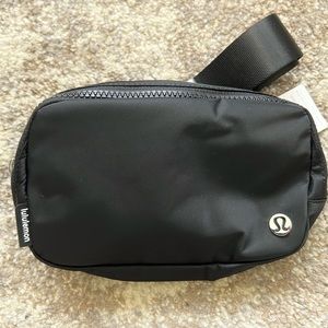 Lululemon Black Everywhere Belt Bag w/ Store Bag